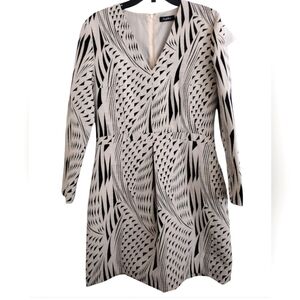Byblos Made In Italy Black And Cream Color Geometric Print Dress Size 12